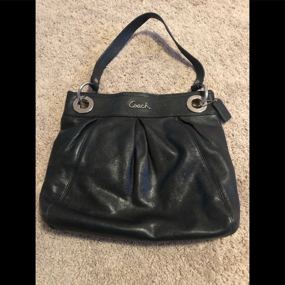 Coach - Picture 2 of 5